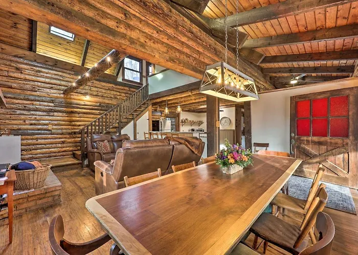 Relaxing Retreat W/ Private Dock On Claytor Lake!