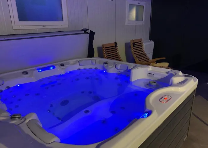 Belle Villa 6 pers 2h espace bien-être privatisé inclus 80 m2 de détente garantie