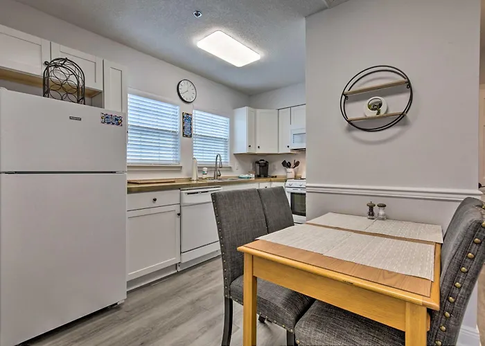 Downtown Ocean Springs Duplex W/ Ac 1 Mi To Beach