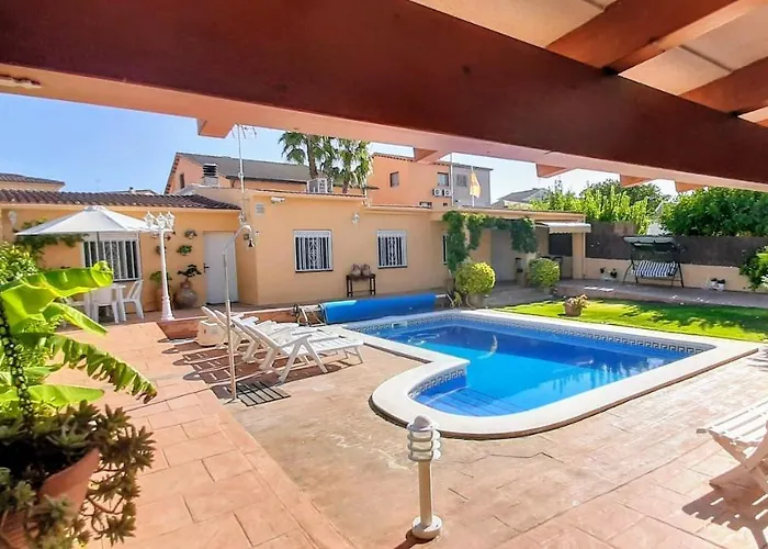 Chalet Con Piscina Privada Y Barbacoa