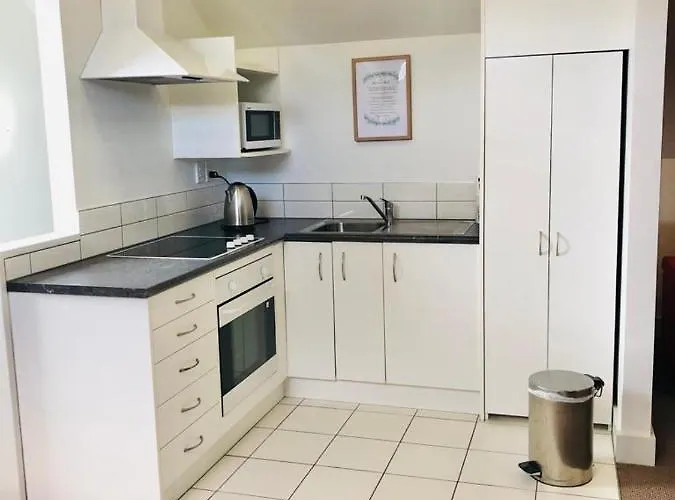 Spacious, Peaceful, Fully Equipped 1Br Apartment