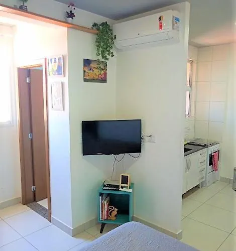 Meu Apê Maringá - UEM - Perto de tudo!