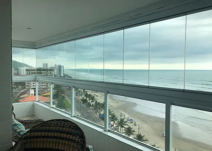 Mongaguá com vista para o Mar pé na areia