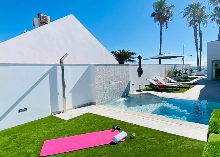 Villa Lucia With Private Heated Pool, First Beachline