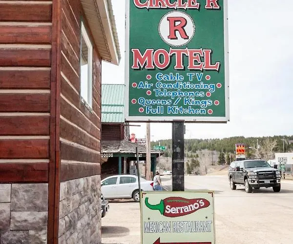 Circle R Motel