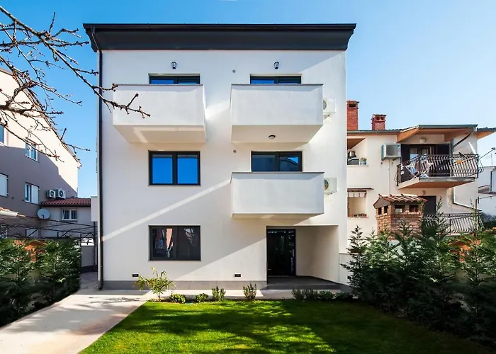 Deluxe Apartments A&A