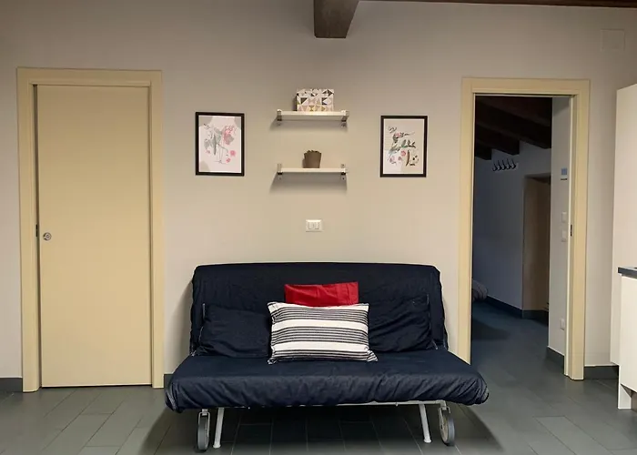 Niki O. Apartments