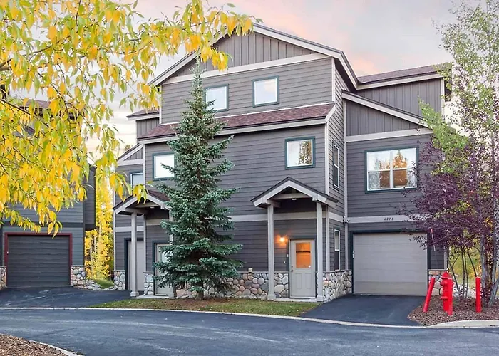 Crossroads Snowshoe Townhome: Great Views, On Rec Path
