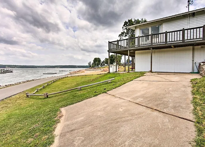 Walk To Boat Ramp! Lakefront Home W/ Deck In Afton