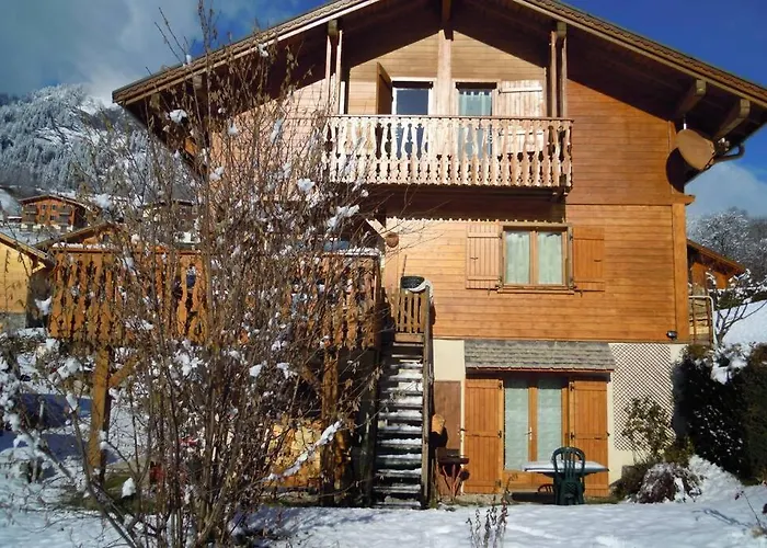 A4 Km De Megeve Tres Joli Studio Avec Jacuzzi ,Vue Sur Les Montagnes Au Calme