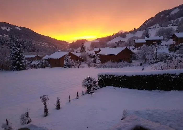 A4 Km De Megeve Tres Joli Studio Avec Jacuzzi ,Vue Sur Les Montagnes Au Calme