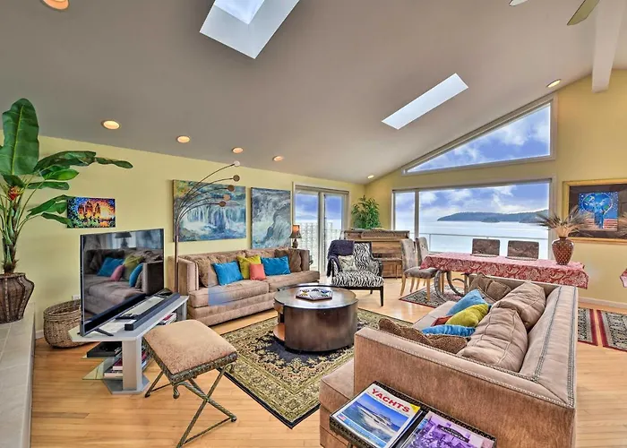 Anacortes Paradise Vacation Rental W/ Water Views!