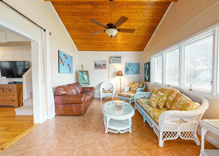 Waterfront Lake Murray Home W/ Dock: Dogs Welcome!
