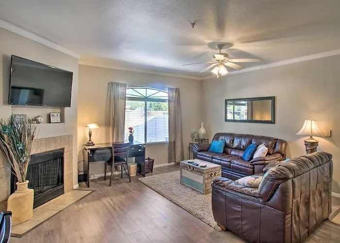 "Scottsdale Gem Near Pickleball Courts & Park!"
