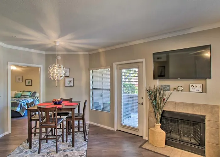 "Scottsdale Gem Near Pickleball Courts & Park!"