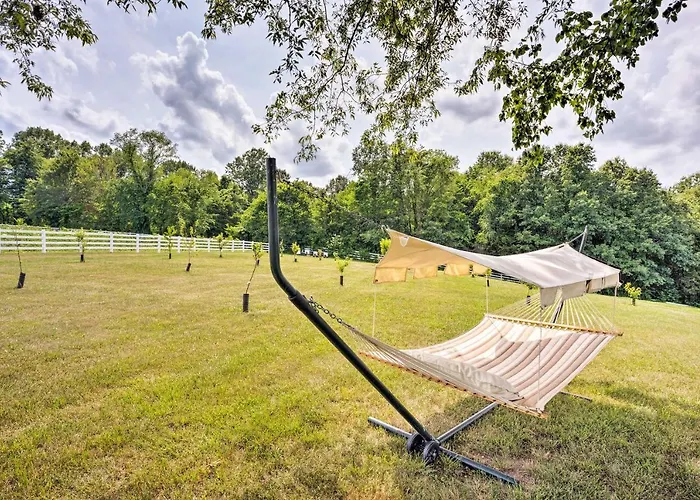 Charming Berger Apt On 42-Acre Farm W/ Pool Access