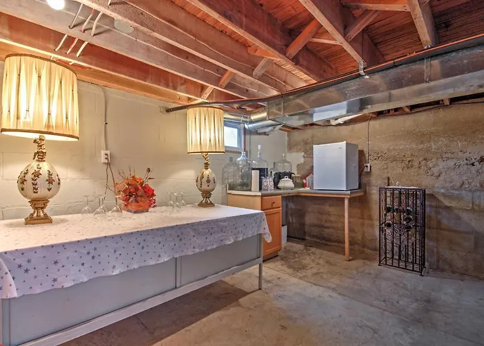 Charming Berger Apt On 42-Acre Farm W/ Pool Access