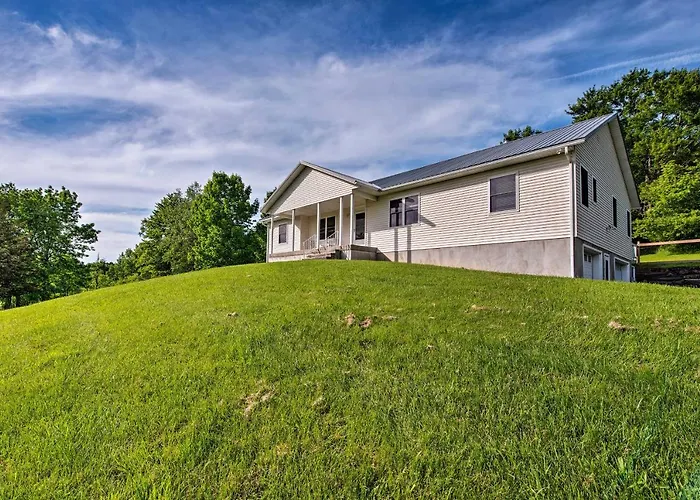 Private Dog-Friendly Home: 3 Mi To Elk Mountain