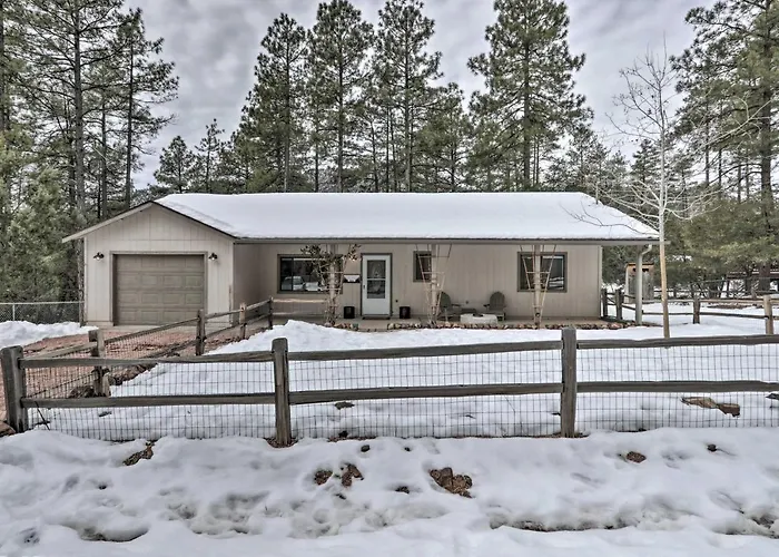 ~ 8 Mi To State Park & Trails: Pine Mountain Home
