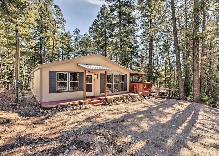 Relaxing Lincoln Forest Retreat W/ Wraparound Deck