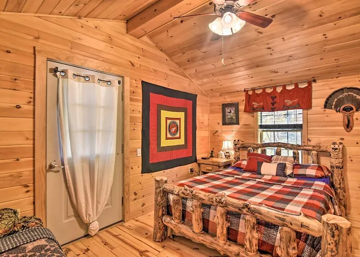 Parsons 'Semper Fi' Cabin W/ Fire Pit!