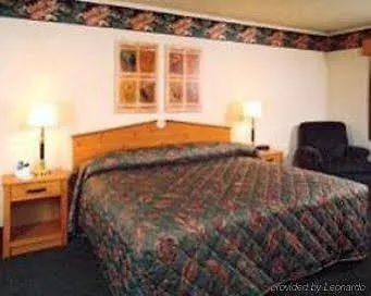 Fairbridge Inn & Suites In Caledonia