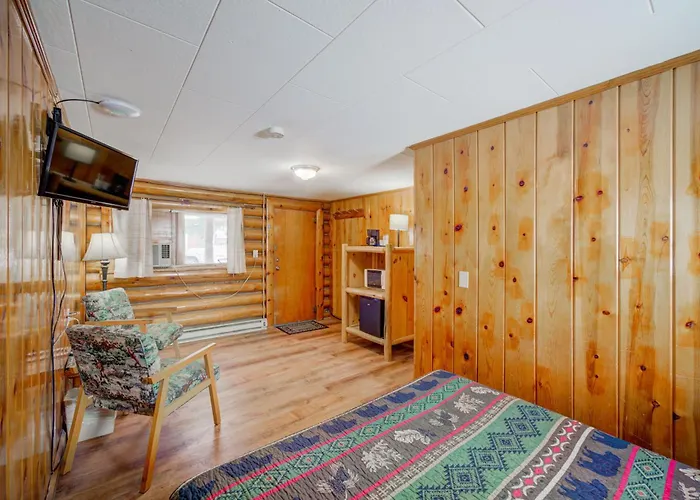 Sportsman'S Lodge