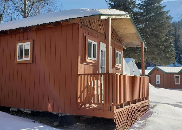 Gwin'S Lodge & Roadhouse