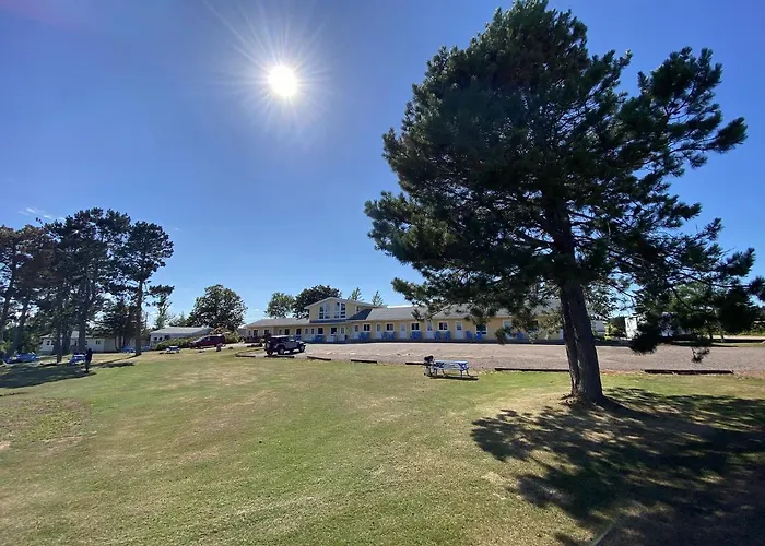 The Pines Motel And Cottages