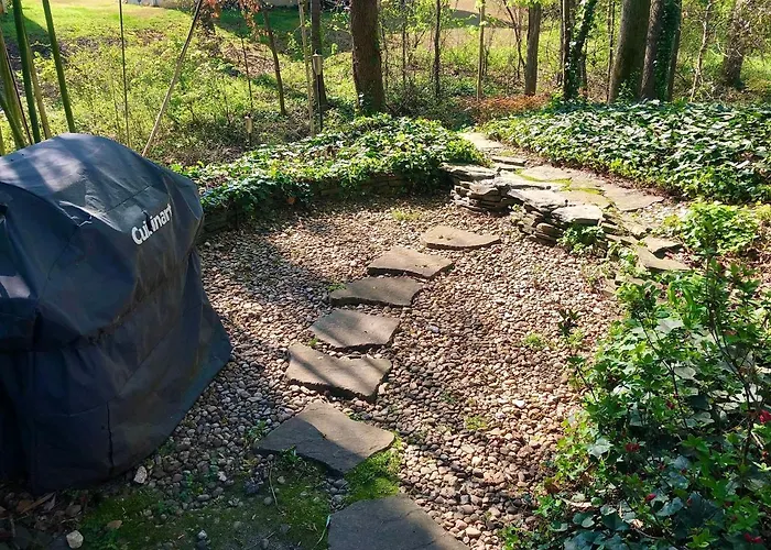 Luxurious Private Studio Get-Away W/ Hot Tub & Koi Pond