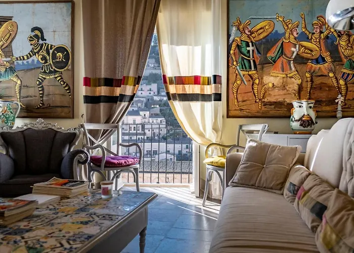 Jasmine Modica Luxury House