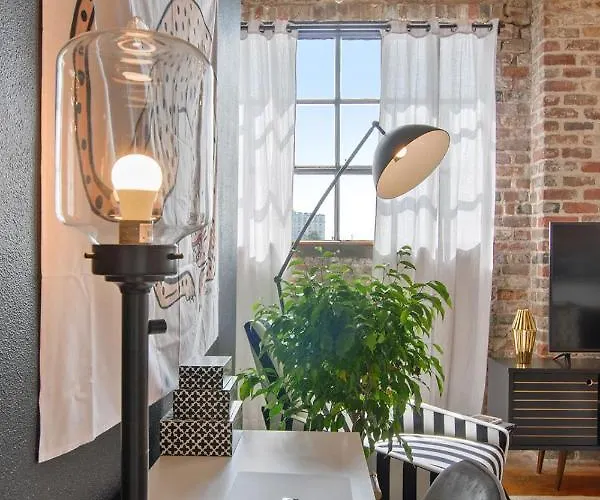 Luxury Arts District Apartments
