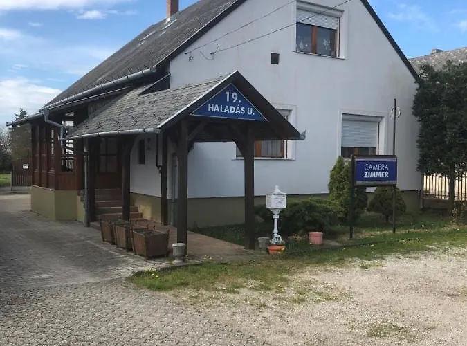 Kertesz Rozsa Vendeghaz