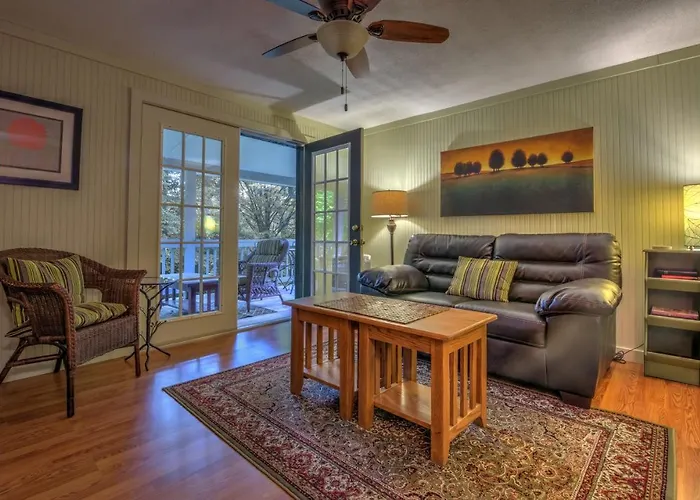 Linville Falls Lodge & Cottages