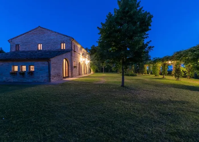 Villa Ambrah 12&1, Emma Villas