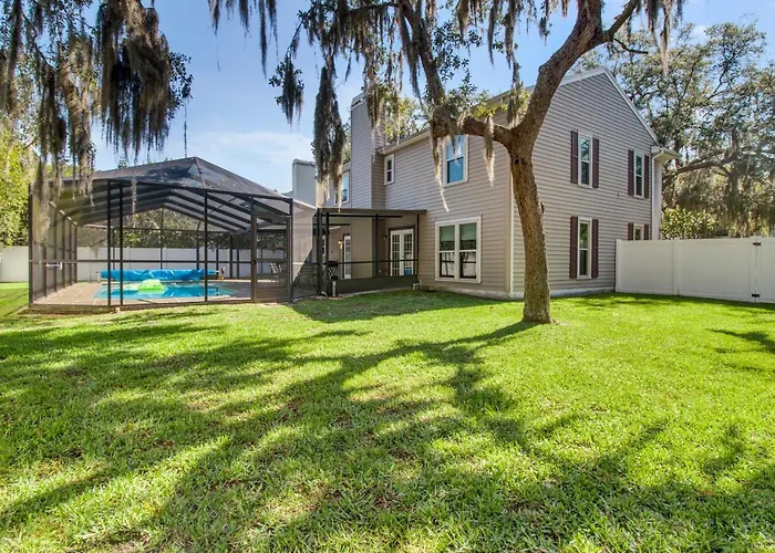 Tampa Bay Pool Home With Heated Pool