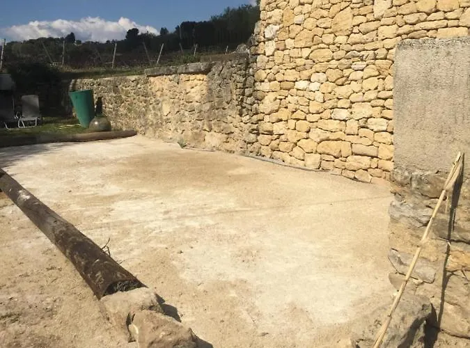Cabanon De Charme En Plein Coeur Des Vignes