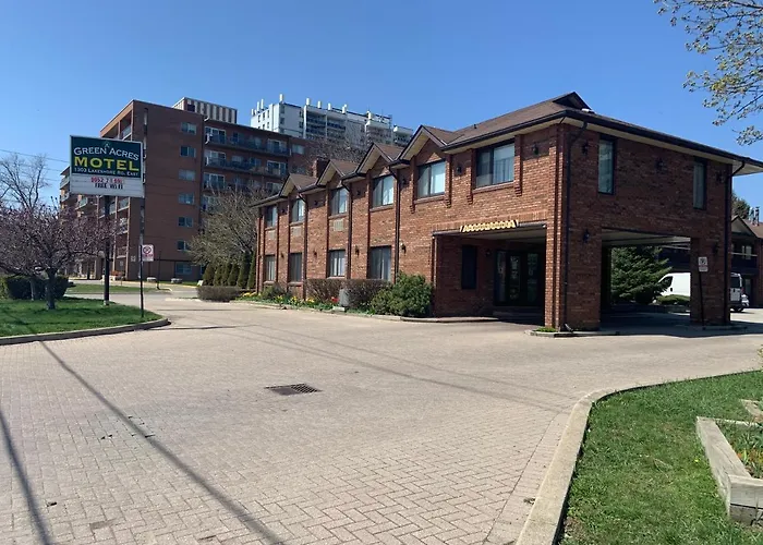 Toronto Lakeshore Hotel