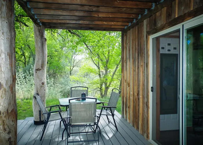 Rustic Hideaway