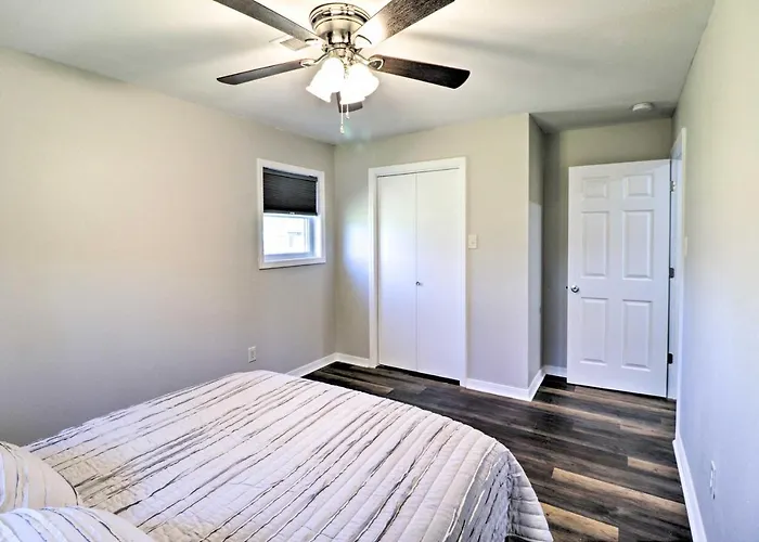 Greers Ferry Home W/ Yard, < 1 Mi To Marina!