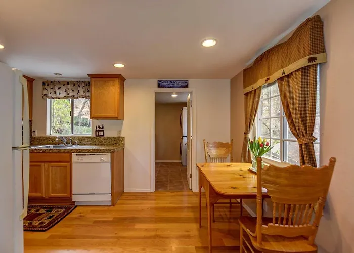 1 Mi To Dtwn Prescott: Quiet Cabin In The Pines!