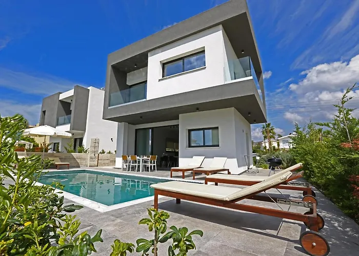 Villa Yria