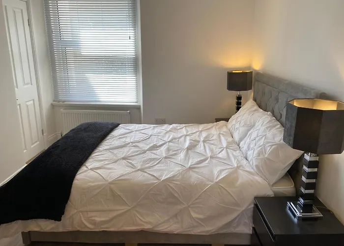 The Maureen Suite