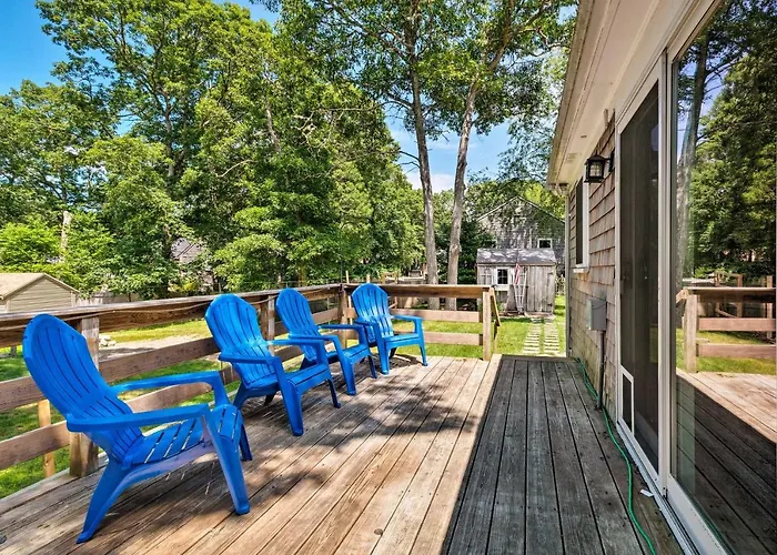 Cape Cod Escape ~ 2 Mi To Beaches & Dining!