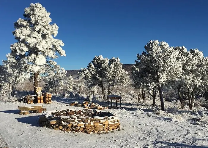 Old Raton Pass Mountain Cabin: Border Ranch Retreat
