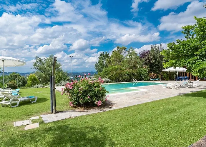 Villa Ambrah 12&1, Emma Villas