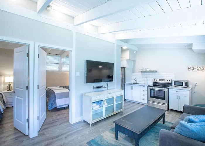 2Br Boutique Suite #8