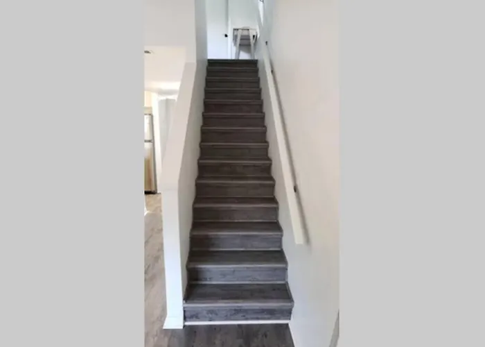 Modern Luxury Condo - Near Uf, Shands & Celebration Pointe
