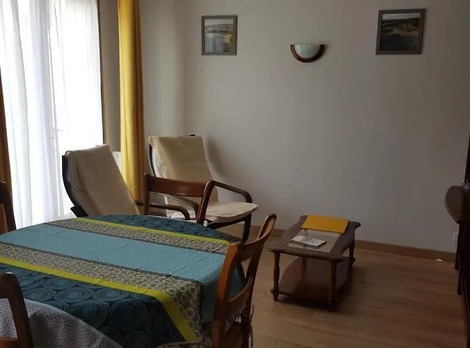 Apt Jeanne 100 M De La Plage Av Ventilateur Au Calme Pte Cour