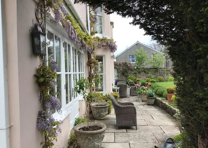 Newton Cottage